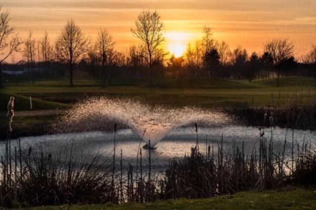 Silverstone Golf Club And Hotel Kültér fotó